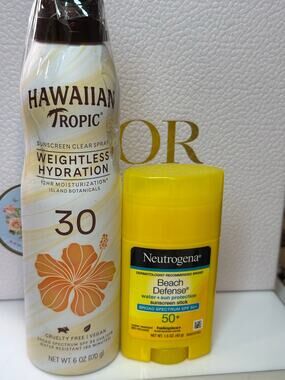 Hawaiian Tropic 30 SPF & Neutrogena Beach Defense 50 SPF BUNDLE - NEW